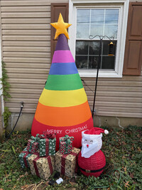  Holiday decorations are set up outside of Feldkamp's home. Photo courtesy of Bonnie Jean Feldkamp. 