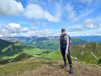  Brooke Mitchell poses on a hike. Photo credit: Brooke Mitchell 