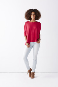  Take pounds off your overall appearance this spring by keeping the volume on top and narrow pants on the bottom! 