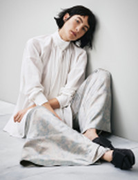  Pajama-inspired fashion wakes up spring trends this year. From the Conscious Exclusive collection at H&M. 