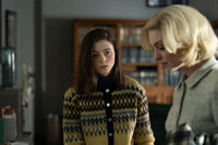  Anne Hathaway and Thomasin McKenzie in 'Eileen' Photo credit: Neon 