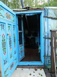  Visitors to the Aventuraid wolf park in the Saguenay/Lac-Saint-Jean region of Quebec, Canada, have the option of spending the night in a Mongolian yurt. Photo courtesy of Steve Bergsman. 