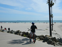  The beach by the Hotel del Coronado on Coronado Island is one of the best in the San Diego area. Photo courtesy of Steve Bergsman. 