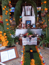  An employee of Xcaret park in Riviera Maya, Mexico, has her face painted to celebrate the park's Festival of the Traditions of Life and Death. Photo courtesy of Glenda Winders. 