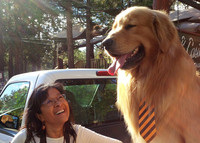 The author meets Mayor Max, the popular town ambassador in Idyllwild, California. Photo courtesy of Athena Lucero.