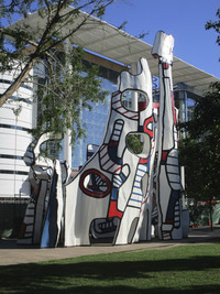  This Jean Dubuffet sculpture graces Houston's Discovery Park. Photo courtesy of Barbara Selwitz. 