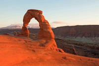  Delicate Arch in Utah's Arches National Park is actually large and magnificent. Photo courtesy of the National Park System. 