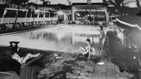 Guests relax by the pool at Imig Manor in San Diego, California, in 1947. Photo courtesy of the Lafayette Hotel Archive.