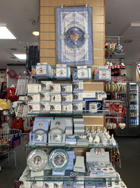 From teacups to tea towels, Platinum Jubilee souvenirs are on display at British gift shops. Photo courtesy of Sharon Whitley Larsen. 