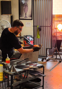  The focus at Hot Glass Inc. in Davenport, Iowa, is teaching glass art to at-risk children and veterans with PTSD. Photo courtesy of Jim Farber. 