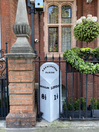  The Kensington neighborhood in London is a central location and a good base for seeing the whole city. Photo courtesy of Philip Courter. 
