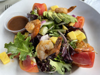  A visit to Aura along the Lincoln Road Mall in northern South Beach Miami, Florida, yields a tasty eclectic menu. Photo courtesy of Candyce H.Stapen. 