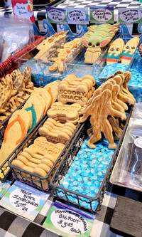 The Tenino Farmers Market near Olympia, Washington, offers delightful and amusing cookies as well as fresh fruits and vegetables. Photo courtesy of Jim Farber.