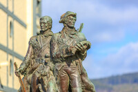  A sculpture of Meriwether Lewis and William Clark greets travelers along the 4,900-mile-long Lewis and Clark National Historic Trail. Photo courtesy of Peng Ge/Dreamstime.com. 