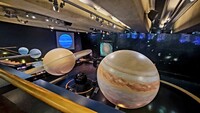  In addition to an opportunity to view the heavens, the Griffith Observatory in Los Angeles also offers striking educational displays. Photo courtesy of Jim Farber. 