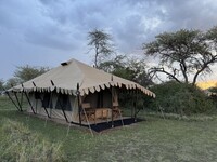  A comfortable nyumba in the Serengeti is a welcome sight after a long game drive. Photo courtesy of Lesley Frederikson. 
