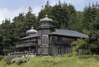  St. Orres Inn in Gualala, California, owes its architecture to early Russian immigrants. Photo courtesy of Mendocino County. 