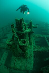  Divers in Lake Superior have the opportunity to explore hundreds of shipwrecks. Photo courtesy of Ethan Daniels/Dreamstime.com. 