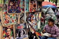  A souvenir stand in the Coyoacan area of Mexico City celebrates the art of Frida Kahlo. Photo courtesy of Jim Farber. 