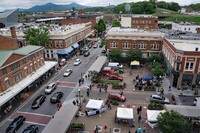  Roanoke, Virginia, has the amenities of a larger city while keeping its "low-rise" charm. Photo Courtesy of Victor Block. 