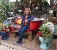  The author's wife relaxes in a bathtub sofa at Le Tub in Hollywood, Florida. Photo courtesy of Victor Block. 