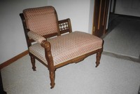  Bustle benches were popular in the Victorian era. 