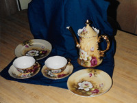  George Zoltan Lefton founded Lefton China Co. in 1941. 