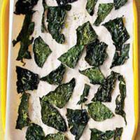  Kale is the foundation for healthful and delicious homemade chips. 