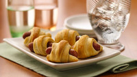 Pigs in a blanket are a nice midnight snack, but consider giving them ethnicity and jazzing them up with a version inspired by the irreverent style of late-night talk show host Craig Ferguson.
