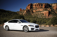  The 2016 Jaguar XF starting price ranges from about $53,000 to $67,000. 