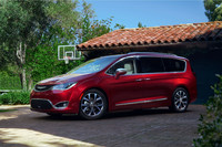  The 2016 Pacifica is sold in five trim levels with starting prices ranging from $29,590 to $43,490. 