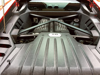  The Huracan LP 580-2 has a direct-injection 5.2-liter V-10 engine with cylinder deactivation. 