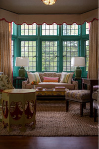  Photo: Scallops and unconventional colors turn a classic bay window into a formal-but-fun seating area. 