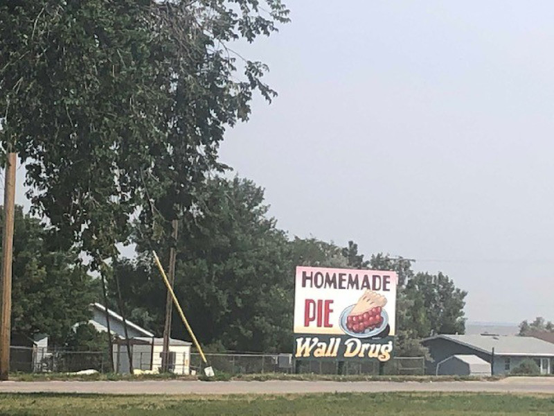 In South Dakota, the Road Signs Lead To the Wall

 
	