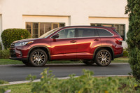  View the Toyota Highlander this week. 